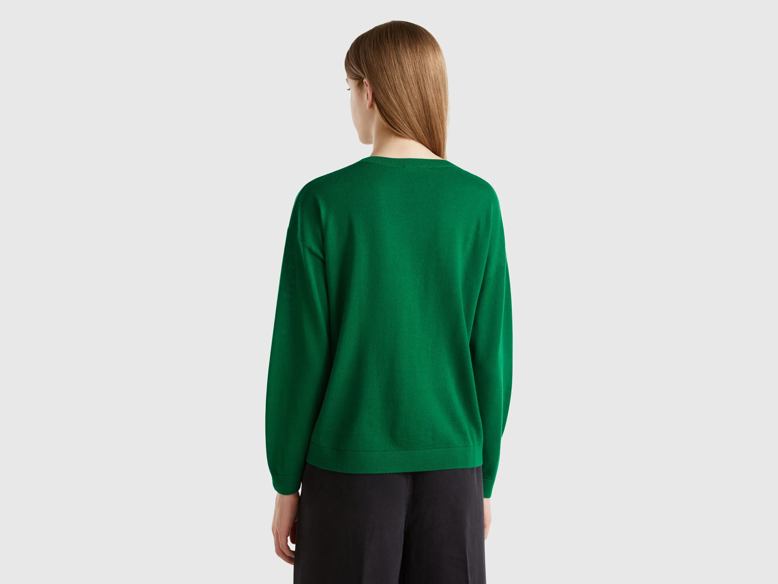 Boat neck sweater in pure Merino wool - Green | Benetton